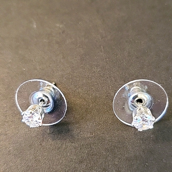 NEW Dainty Silver-tone & Cubic Zirconia Dangle Necklace & Earrings Set! 16" - Picture 11 of 15